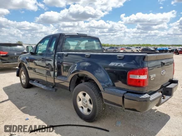 ✅ 2005 Ford F-150 STX • VIN: 1FTRF02W35KE99217 • Lot: 81480545. Wystawiony na Copart z przebiegiem 289 194 mil. Bezpłatny archiwum sprzedaży aukcyjnych z USA i szczegółowy raport historii pojazdu na DreamBid. Zdjęcie 2.