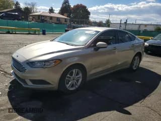✅ 2018 Ford Fusion SE • VIN: 3FA6P0LU4JR281327 • Лот: 85102805. Опубликован ранее на Copart с пробегом 104 456 миль. Бесплатный доступ к архиву аукционных продаж из США и подробный отчёт об истории автомобиля на DreamBid. Изображение 1.