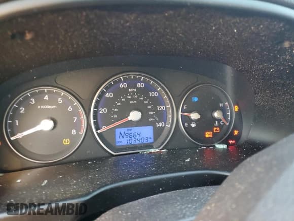 ✅ 2012 Hyundai Santa Fe GLS • VIN: 5XYZG3ABXCG093807 • Lot: 81119164. Listed on Copart with 103,403 mi. Free auction sales archive from the USA and detailed vehicle history report at DreamBid. Image 9.