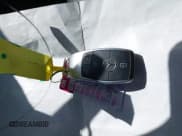 ✅ 2020 Mercedes-Benz C 300 • VIN: WDDWF8EB9LR551406 • Lot: 41958407. Wystawiony na IAAI z przebiegiem 61 663 mil. Bezpłatny archiwum sprzedaży aukcyjnych z USA i szczegółowy raport historii pojazdu na DreamBid. Zdjęcie 11.