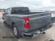 2026 Chevrolet Silverado 1500 LT z VIN 3GCUKDED5TG116874, wystawiony jako IAAI lot #43568713 z przebiegiem 1 845 mil mil oraz . Historia ofert i sprzedaży dostępna na DreamBid. Obrazek 3.