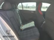 ✅ 2022 Volkswagen Golf GTI SE • VIN: WVWL87CD8NW142954 • Lot: 47243685. Wystawiony na Copart z przebiegiem 25 103 mil. Bezpłatny archiwum sprzedaży aukcyjnych z USA i szczegółowy raport historii pojazdu na DreamBid. Zdjęcie 11.