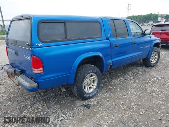 ✅ 2001 Dodge Dakota Sport • VIN: 1B7GG2AN91S214863 • Lot: 42440083. Wystawiony na IAAI z przebiegiem 191 698 mil. Bezpłatny archiwum sprzedaży aukcyjnych z USA i szczegółowy raport historii pojazdu na DreamBid. Zdjęcie 4.