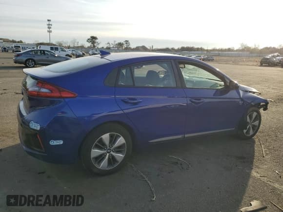 ✅ 2019 Hyundai Ioniq • VIN: KMHC65LD3KU159724 • Лот: 43084935. Опубликован ранее на Copart с пробегом 111 112 миль. Бесплатный доступ к архиву аукционных продаж из США и подробный отчёт об истории автомобиля на DreamBid. Изображение 3.