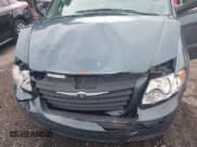 ✅ 2005 Chrysler Town & Country • VIN: 1C4GP45RX5B379965 • Lot: 42469170. Wystawiony na IAAI z przebiegiem 162 163 mil. Bezpłatny archiwum sprzedaży aukcyjnych z USA i szczegółowy raport historii pojazdu na DreamBid. Zdjęcie 6.