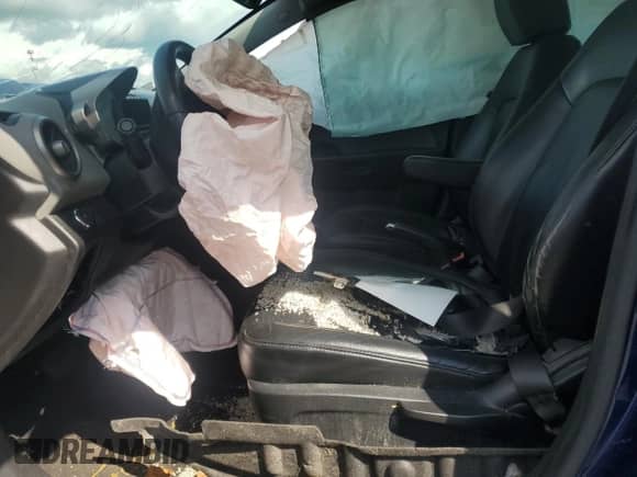 2012 Chevrolet Sonic LTZ z VIN 1G1JE5SB4C4213587, wystawiony jako Copart lot #63077975 z przebiegiem Nie podano mil oraz Szkoda całkowita • Salvage title. Historia ofert i sprzedaży dostępna na DreamBid. Obrazek 7.