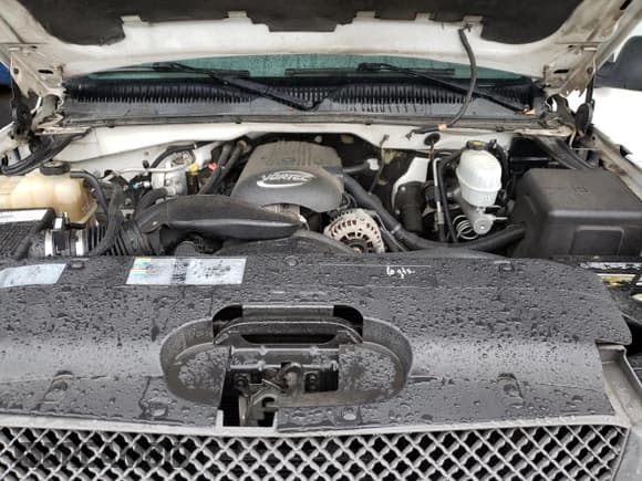 ✅ 2003 Chevrolet Silverado 2500 Work Truck • VIN: 1GCGC24U53Z261302 • Лот: 82182565. Опубликован ранее на Copart с пробегом 330 846 миль. Бесплатный доступ к архиву аукционных продаж из США и подробный отчёт об истории автомобиля на DreamBid. Изображение 11.