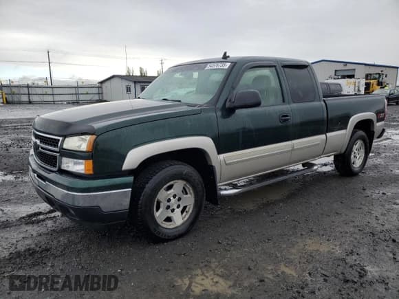 ✅ 2006 Chevrolet Silverado 1500 LT2 • VIN: 1GCEK19B16Z175582 • Лот: 54576735. Опубликован ранее на Copart с пробегом 282 876 миль. Бесплатный доступ к архиву аукционных продаж из США и подробный отчёт об истории автомобиля на DreamBid. Изображение 1.