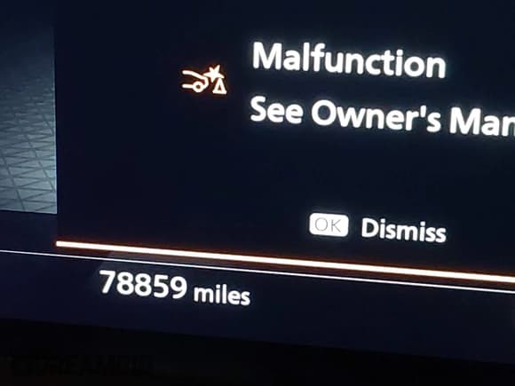 ✅ 2023 Nissan Rogue Platinum • VIN: JN8BT3DD0PW318839 • Lot: 41913984. Wystawiony na IAAI z przebiegiem 78 859 mil. Bezpłatny archiwum sprzedaży aukcyjnych z USA i szczegółowy raport historii pojazdu na DreamBid. Zdjęcie 16.