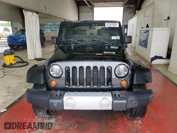 ✅ 2011 Jeep Wrangler Sahara • VIN: 1J4AA5D18BL606384 • Лот: 61341025. Опубликован ранее на Copart с пробегом 136 770 миль. Бесплатный доступ к архиву аукционных продаж из США и подробный отчёт об истории автомобиля на DreamBid. Изображение 5.