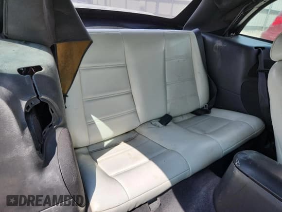 ✅ 2002 Ford Mustang Deluxe • VIN: 1FAFP44462F228228 • Lot: 71585185. Wystawiony na Copart z przebiegiem 102 877 mil. Bezpłatny archiwum sprzedaży aukcyjnych z USA i szczegółowy raport historii pojazdu na DreamBid. Zdjęcie 10.