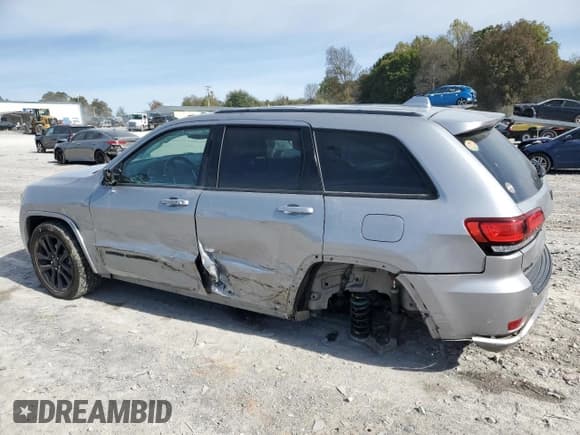 ✅ 2019 Jeep Grand Cherokee Altitude • VIN: 1C4RJFAG6KC802377 • Lot: 82754715. Wystawiony na Copart z przebiegiem 75 974 mil. Bezpłatny archiwum sprzedaży aukcyjnych z USA i szczegółowy raport historii pojazdu na DreamBid. Zdjęcie 2.