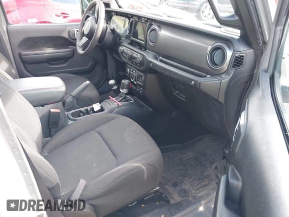 ✅ 2023 Jeep Wrangler • VIN: 1C4JJXN61PW629121 • Lot: 42299778. Wystawiony na IAAI z przebiegiem 47 373 mil. Bezpłatny archiwum sprzedaży aukcyjnych z USA i szczegółowy raport historii pojazdu na DreamBid. Zdjęcie 5.