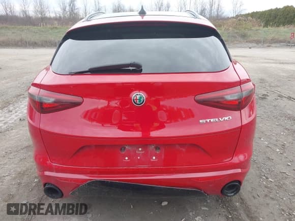 ✅ 2018 Alfa Romeo Stelvio • VIN: ZASFAKAN2J7B95077 • Лот: 43582939. Опубликован ранее на IAAI с пробегом 88 233 миль. Бесплатный доступ к архиву аукционных продаж из США и подробный отчёт об истории автомобиля на DreamBid. Изображение 17.