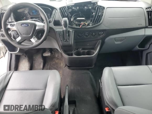 ✅ 2015 Ford Transit Cargo • VIN: 1FTNR1YM7FKB03812 • Лот: 56453835. Опубликован ранее на Copart с пробегом 139 412 миль. Бесплатный доступ к архиву аукционных продаж из США и подробный отчёт об истории автомобиля на DreamBid. Изображение 8.