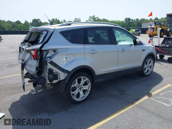 ✅ 2019 Ford Escape Titanium • VIN: 1FMCU0J99KUA87399 • Лот: 42247029. Опубликован ранее на IAAI с пробегом 44 567 миль. Бесплатный доступ к архиву аукционных продаж из США и подробный отчёт об истории автомобиля на DreamBid. Изображение 4.