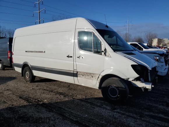 ✅ 2013 Mercedes-Benz Sprinter Cargo • VIN: WD3PE8CC3D5744375 • Лот: 85637184. Опубликован ранее на Copart с пробегом 178 646 миль. Бесплатный доступ к архиву аукционных продаж из США и подробный отчёт об истории автомобиля на DreamBid. Изображение 4.