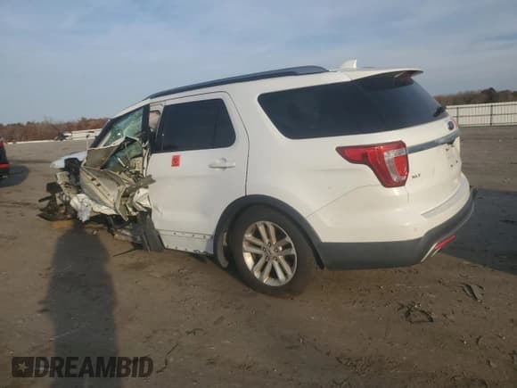 ✅ 2016 Ford Explorer XLT • VIN: 1FM5K7D80GGA74783 • Лот: 91893315. Опубликован ранее на Copart с пробегом Не указан. Бесплатный доступ к архиву аукционных продаж из США и подробный отчёт об истории автомобиля на DreamBid. Изображение 2.