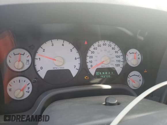 ✅ 2009 Dodge 2500 SLT • VIN: 3D7KS28T59G500263 • Лот: 83378934. Опубликован ранее на Copart с пробегом 193 735 миль. Бесплатный доступ к архиву аукционных продаж из США и подробный отчёт об истории автомобиля на DreamBid. Изображение 9.