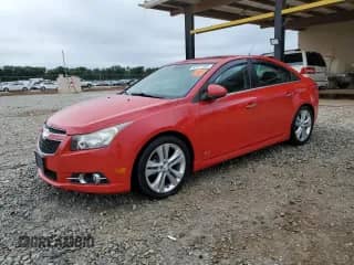 2013 Chevrolet Cruze LTZ z VIN 1G1PG5SB1D7289384, wystawiony jako Copart lot #62121585 z przebiegiem 121 588 mil mil oraz Szkoda całkowita • Salvage title. Historia ofert i sprzedaży dostępna na DreamBid. Obrazek 1.