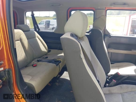 ✅ 2007 Honda Element LX • VIN: 5J6YH28337L010823 • Lot: 42832210. Wystawiony na IAAI z przebiegiem 272 721 mil. Bezpłatny archiwum sprzedaży aukcyjnych z USA i szczegółowy raport historii pojazdu na DreamBid. Zdjęcie 8.