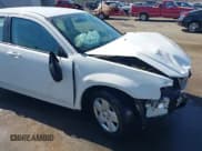 ✅ 2009 Dodge Avenger SE • VIN: 1B3LC46B29N562844 • Lot: 41775995. Wystawiony na IAAI z przebiegiem 142 570 mil. Bezpłatny archiwum sprzedaży aukcyjnych z USA i szczegółowy raport historii pojazdu na DreamBid. Zdjęcie 18.