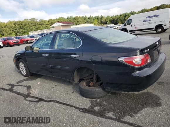 ✅ 2002 Lexus ES 300 • VIN: JTHBF30G320015258 • Лот: 95493175. Опубликован ранее на Copart с пробегом 110 938 миль. Бесплатный доступ к архиву аукционных продаж из США и подробный отчёт об истории автомобиля на DreamBid. Изображение 2.