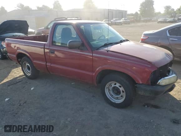 2003 Chevrolet S-10 LS с VIN 1GCCS14H238251718, выставлен на аукционе Copart как лот 57477544 с пробегом Не указан миль и Чистый • Clean title. История ставок и продаж доступна на DreamBid. Изображение 4.