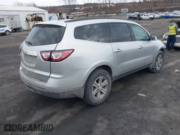 ✅ 2016 Chevrolet Traverse LT • VIN: 1GNKVGKD6GJ347363 • Lot: 41676104. Listed on IAAI with 116,502 mi. Free auction sales archive from the USA and detailed vehicle history report at DreamBid. Image 4.