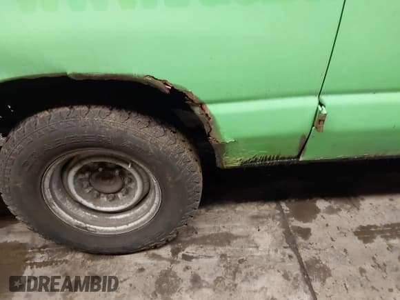 ✅ 2008 Ford Econoline Cargo Commercial • VIN: 1FTNE24W78DA40615 • Lot: 43870944. Listed on IAAI with 254,813 mi. Free auction sales archive from the USA and detailed vehicle history report at DreamBid. Image 15.