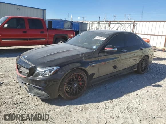 ✅ 2015 Mercedes-Benz C 63 S AMG • VIN: 55SWF8HBXFU086522 • Lot: 81055464. Listed on Copart with 111,121 mi. Free auction sales archive from the USA and detailed vehicle history report at DreamBid. Image 1.
