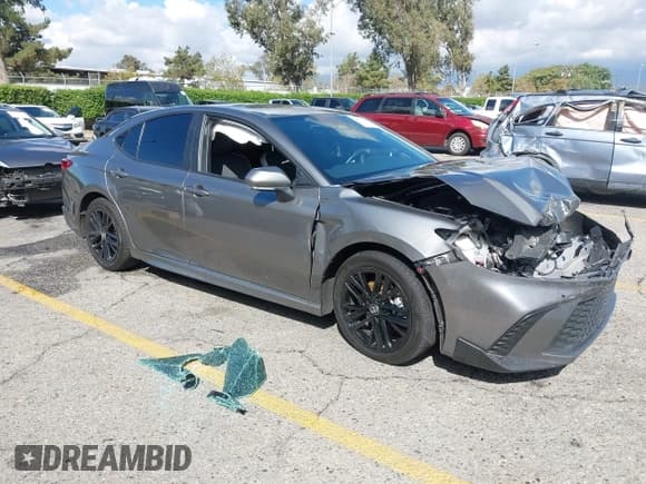 ✅ 2025 Toyota Camry XSE • VIN: 4T1DAACK3SU529564 • Lot: 43455322. Listed on IAAI with 69,899 mi. Free auction sales archive from the USA and detailed vehicle history report at DreamBid. Image 1.