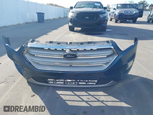 ✅ 2018 Ford Escape SE • VIN: 1FMCU9GDXJUC58577 • Lot: 43692914. Wystawiony na IAAI z przebiegiem 125 851 mil. Bezpłatny archiwum sprzedaży aukcyjnych z USA i szczegółowy raport historii pojazdu na DreamBid. Zdjęcie 12.