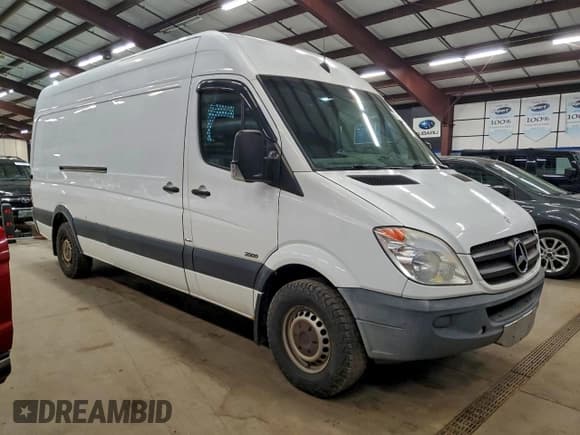 ✅ 2013 Mercedes-Benz Sprinter Cargo • VIN: WD3PE8CC3D5792426 • Lot: 94116285. Listed on Copart with 198,354 mi. Free auction sales archive from the USA and detailed vehicle history report at DreamBid. Image 4.