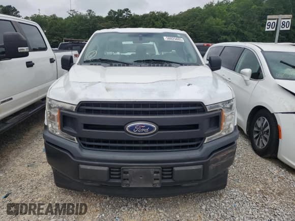 ✅ 2019 Ford F-150 XL • VIN: 1FTMF1CBXKKD94262 • Lot: 58825885. Listed on Copart with 100,504 mi. Free auction sales archive from the USA and detailed vehicle history report at DreamBid. Image 5.