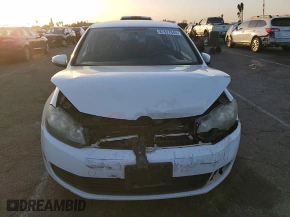 ✅ 2012 Volkswagen Golf • VIN: WVWAB7AJ3CW217221 • Лот: 87527645. Опубликован ранее на Copart с пробегом 156 850 миль. Бесплатный доступ к архиву аукционных продаж из США и подробный отчёт об истории автомобиля на DreamBid. Изображение 5.