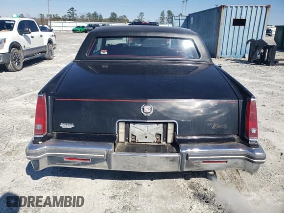 ✅ 1981 Cadillac Eldorado • VIN: 1G6AL5799BE635997 • Лот: 45287175. Опубликован ранее на Copart с пробегом 46 416 миль. Бесплатный доступ к архиву аукционных продаж из США и подробный отчёт об истории автомобиля на DreamBid. Изображение 6.