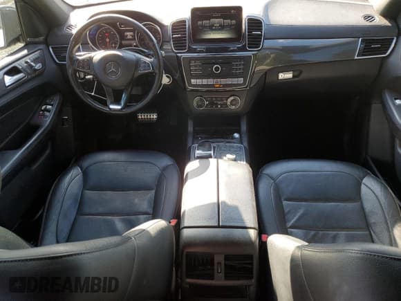 ✅ 2016 Mercedes-Benz GLE 400 • VIN: 4JGDA5GB9GA648813 • Lot: 90678645. Wystawiony na Copart z przebiegiem 154 526 mil. Bezpłatny archiwum sprzedaży aukcyjnych z USA i szczegółowy raport historii pojazdu na DreamBid. Zdjęcie 8.