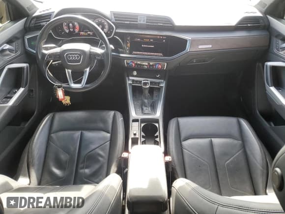✅ 2020 Audi Q3 S line Prestige • VIN: WA1FECF34L1106071 • Lot: 55766115. Listed on Copart with 136,041 mi. Free auction sales archive from the USA and detailed vehicle history report at DreamBid. Image 8.
