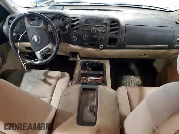 ✅ 2007 Chevrolet Silverado 2500HD LTZ • VIN: 1GCHK23697F512744 • Lot: 42670505. Wystawiony na Copart z przebiegiem Nie podano. Bezpłatny archiwum sprzedaży aukcyjnych z USA i szczegółowy raport historii pojazdu na DreamBid. Zdjęcie 8.