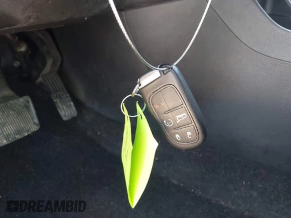 ✅ 2017 Jeep Cherokee Latitude • VIN: 1C4PJLCB8HW547553 • Лот: 41666321. Опубликован ранее на IAAI с пробегом 101 132 миль. Бесплатный доступ к архиву аукционных продаж из США и подробный отчёт об истории автомобиля на DreamBid. Изображение 11.