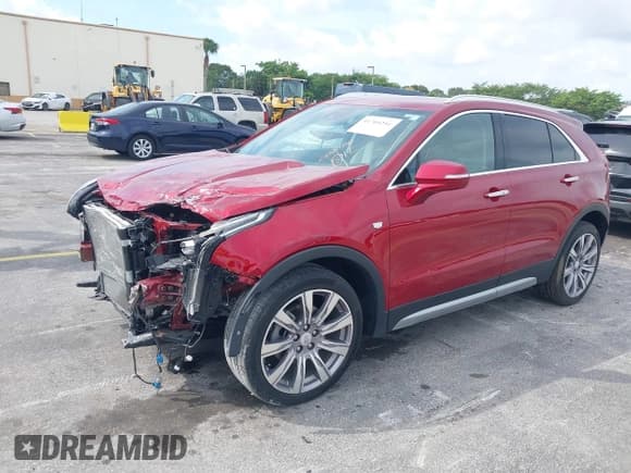 ✅ 2021 Cadillac XT4 FWD Premium Luxury • VIN: 1GYFZCR41MF043072 • Лот: 41769251. Опубликован ранее на IAAI с пробегом 31 053 миль. Бесплатный доступ к архиву аукционных продаж из США и подробный отчёт об истории автомобиля на DreamBid. Изображение 2.