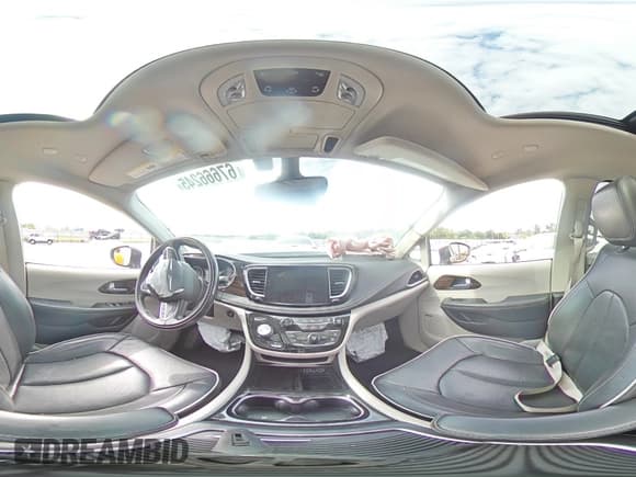 ✅ 2022 Chrysler Pacifica Limited • VIN: 2C4RC1GG7NR124058 • Лот: 67666245. Опубликован ранее на Copart с пробегом Не указан. Бесплатный доступ к архиву аукционных продаж из США и подробный отчёт об истории автомобиля на DreamBid. Изображение 15.