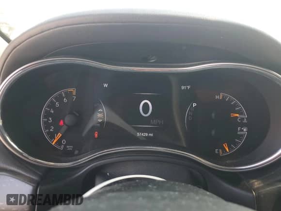 2018 Jeep Grand Cherokee Sterling z VIN 1C4RJFBG8JC373966, wystawiony jako Copart lot #65521885 z przebiegiem 57 429 mil mil oraz Czysty tytuł • Clean title. Historia ofert i sprzedaży dostępna na DreamBid. Obrazek 9.