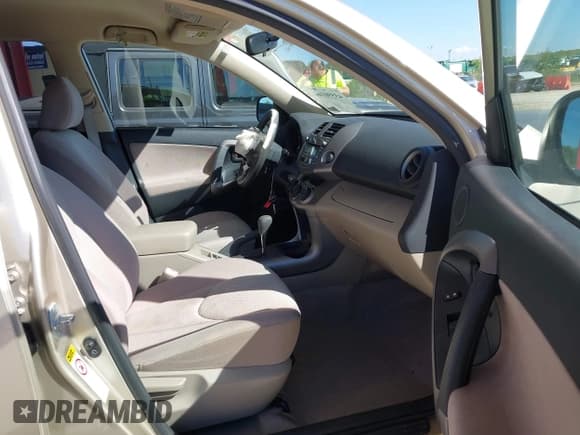 ✅ 2008 Toyota RAV4 • VIN: JTMZK33V486011070 • Лот: 43590164. Опубликован ранее на IAAI с пробегом 63 745 миль. Бесплатный доступ к архиву аукционных продаж из США и подробный отчёт об истории автомобиля на DreamBid. Изображение 5.