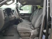 ✅ 2024 Chevrolet Silverado 2500HD Custom • VIN: 2GC4YME75R1101303 • Lot: 67042895. Wystawiony na Copart z przebiegiem Nie podano. Bezpłatny archiwum sprzedaży aukcyjnych z USA i szczegółowy raport historii pojazdu na DreamBid. Zdjęcie 7.