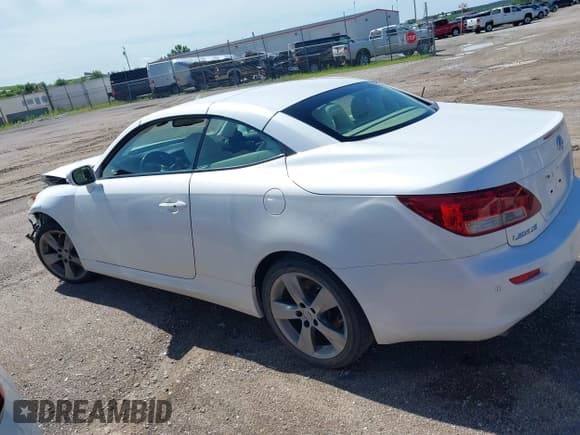 ✅ 2010 Lexus IS 250 C • VIN: JTHFF2C23A2513006 • Лот: 42688229. Опубликован ранее на IAAI с пробегом 133 601 миль. Бесплатный доступ к архиву аукционных продаж из США и подробный отчёт об истории автомобиля на DreamBid. Изображение 14.