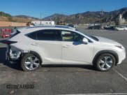 ✅ 2017 Lexus NX 200t • VIN: JTJYARBZ3H2052431 • Lot: 43805970. Wystawiony na IAAI z przebiegiem 33 170 mil. Bezpłatny archiwum sprzedaży aukcyjnych z USA i szczegółowy raport historii pojazdu na DreamBid. Zdjęcie 13.