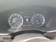 ✅ 2019 Hyundai Santa Fe SE • VIN: 5NMS23AD6KH092076 • Lot: 70301244. Wystawiony na Copart z przebiegiem 120 644 mil. Bezpłatny archiwum sprzedaży aukcyjnych z USA i szczegółowy raport historii pojazdu na DreamBid. Zdjęcie 9.