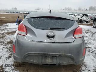 ✅ 2014 Hyundai Veloster • VIN: KMHTC6AD9EU211587 • Lot: 45602915. Wystawiony na Copart z przebiegiem 177 035 mil. Bezpłatny archiwum sprzedaży aukcyjnych z USA i szczegółowy raport historii pojazdu na DreamBid. Zdjęcie 6.